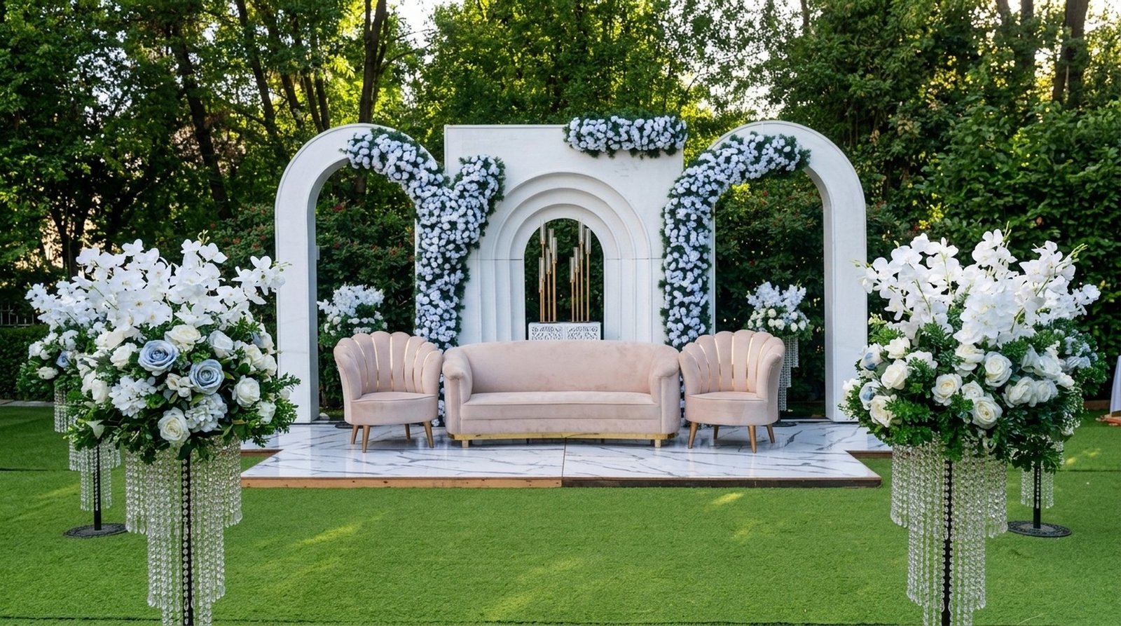 Crown Luxury Events Set 1
